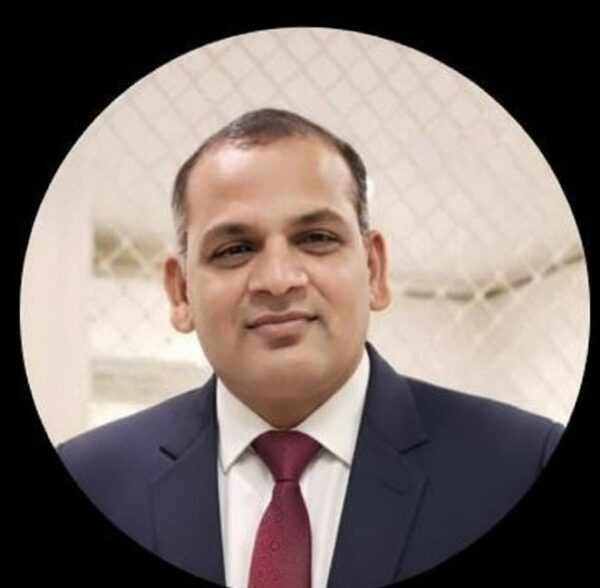 Portrait of M. Ramanjaneyulu, Head of the Research and Development Department at Resonance Pharma Training